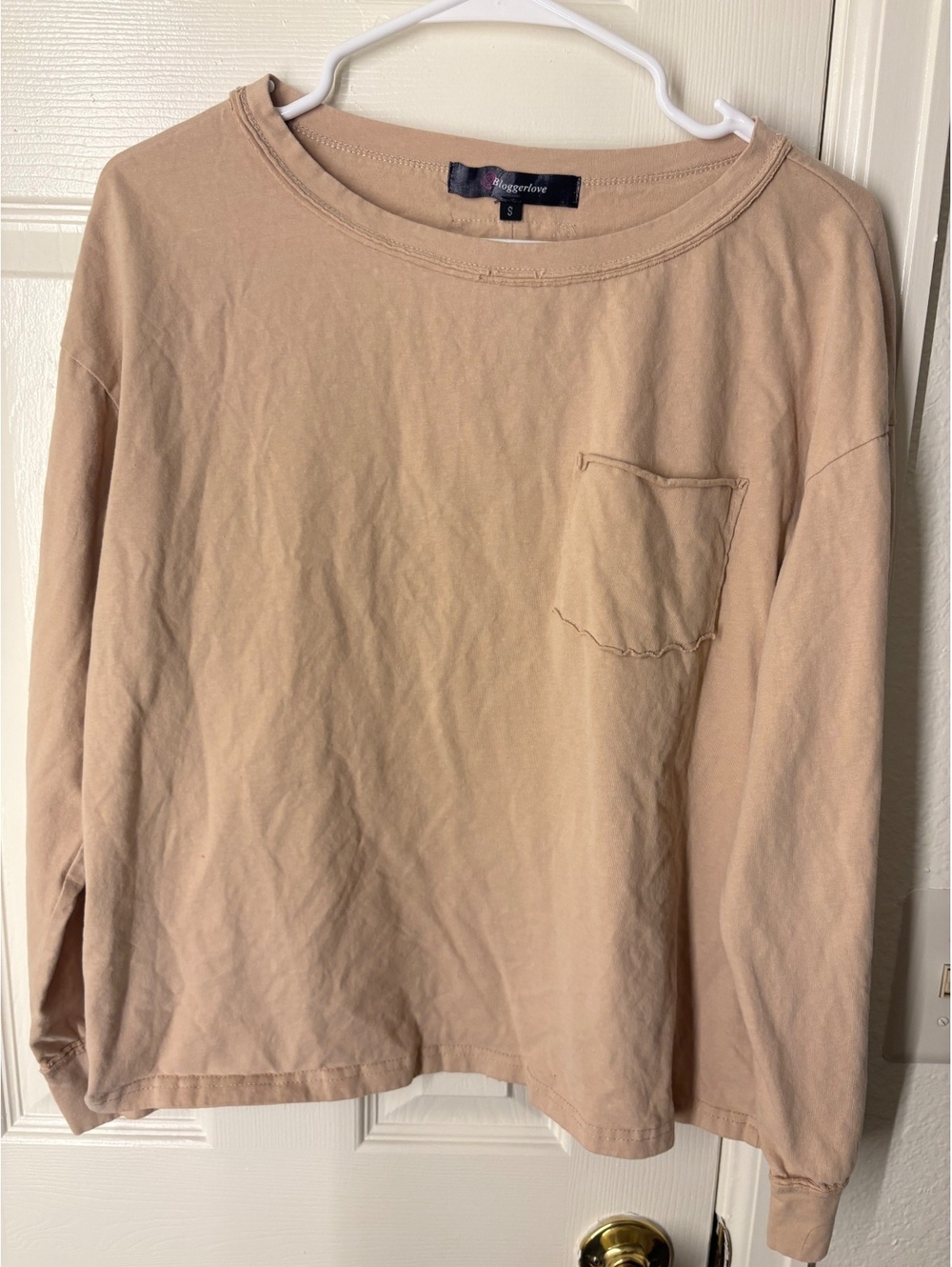 Bloggerlove Women's Long Sleeve T-Shirt with Pocket, Size Small, Beige